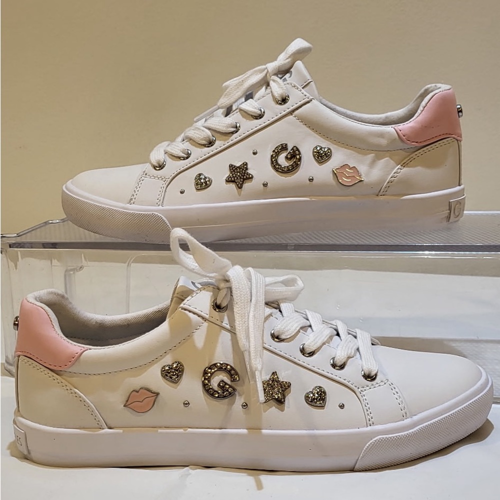 GBG Los Angeles white and pink sneakers